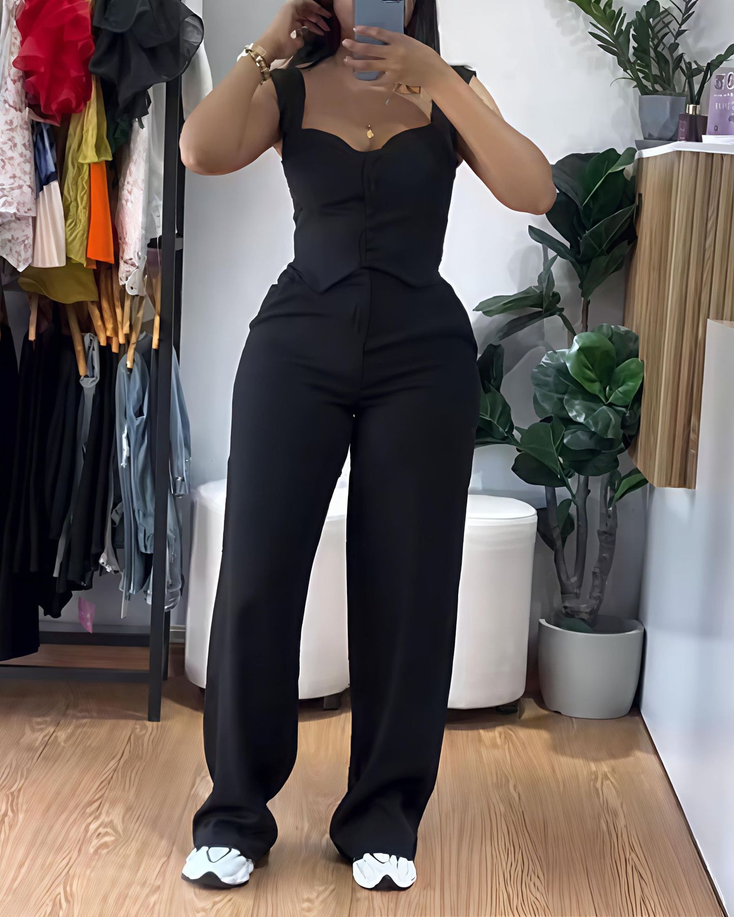 Dame Elegante p jumpsuit med tætsiddende overdel og vidde ben Stilla
