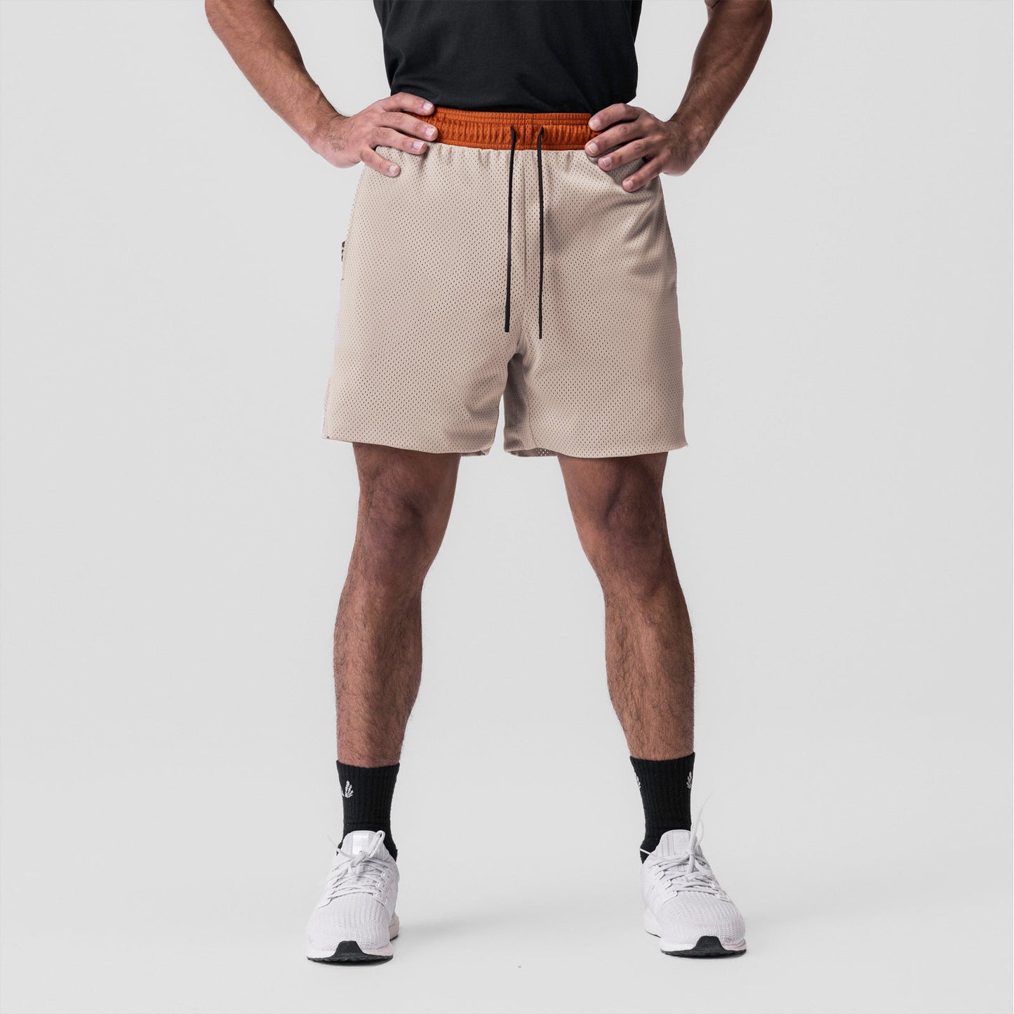 Herrer Sports Netshorts med let materiale og elastisk bånd Stilla