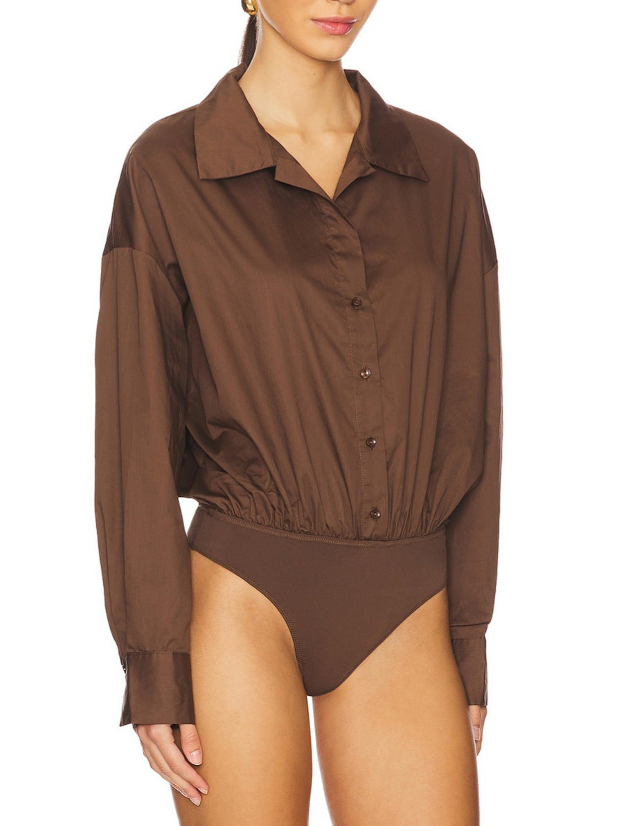 Dame Elegant bluse med højstående krave og taljeret snit Stilla