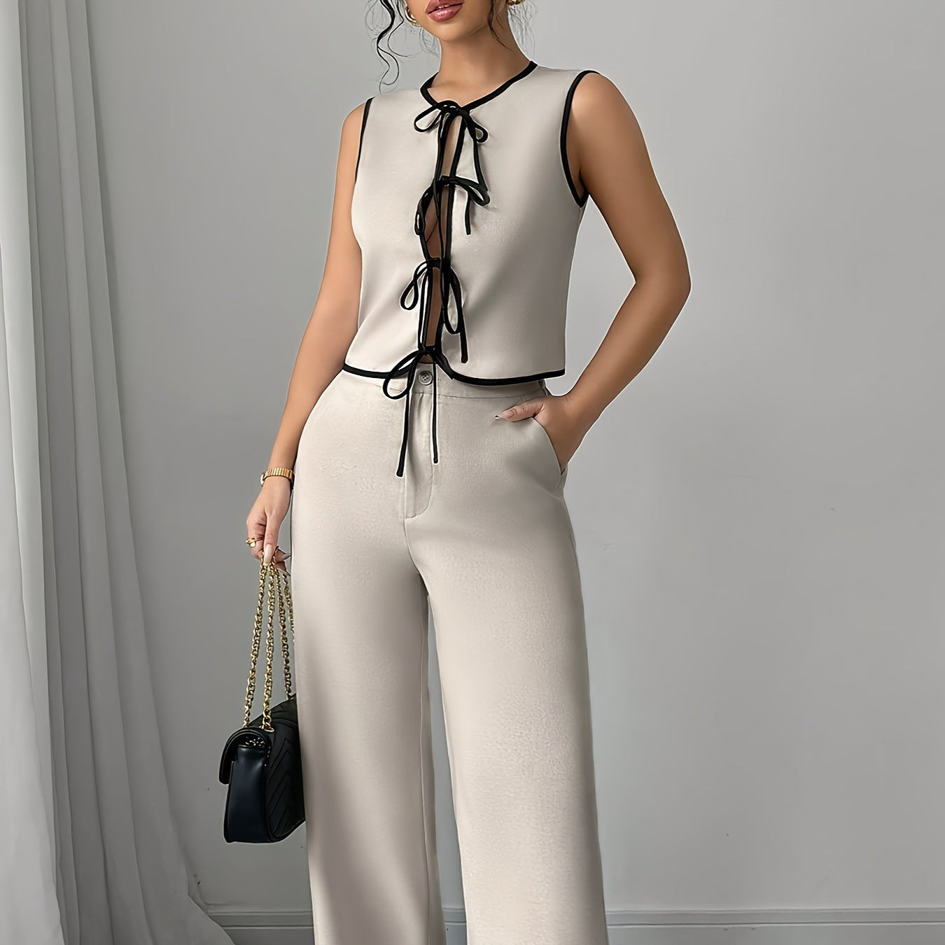 Dame Elegant Jumpsuit med Ruffle-detaljer og Bindebælte Stilla