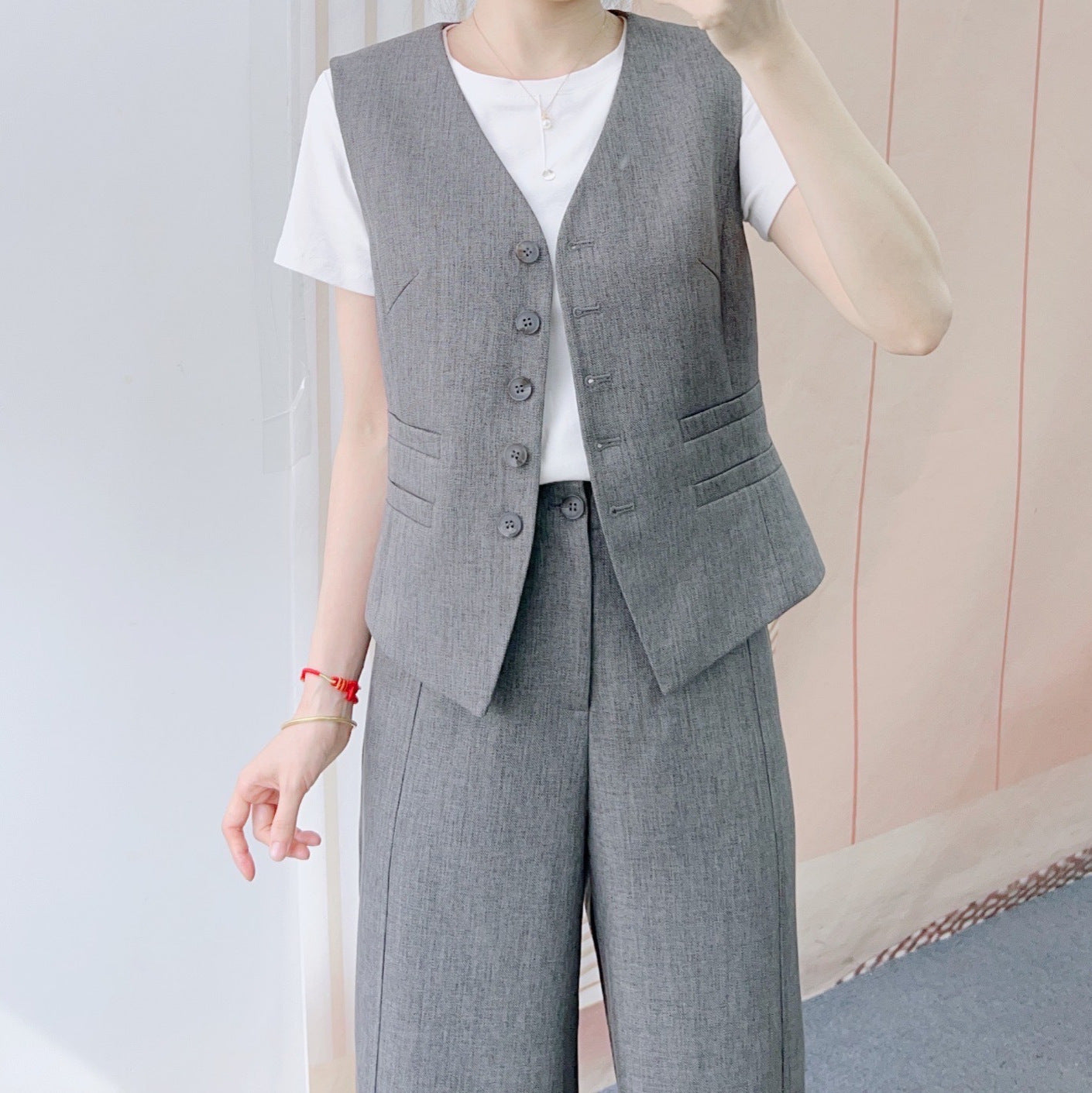 Dame elegant jakkesæt med figursyet vest og bredt bukseben Stilla