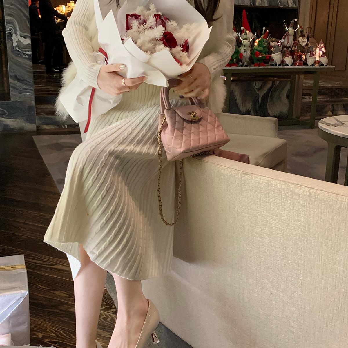 Dame elegant fløjl spidse hæle med rhinsten-accenter Stilla