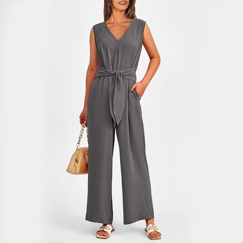 Dame Elegant og behagelig Jumpsuit med dybere V-udskæring og taljeret bælte Stilla