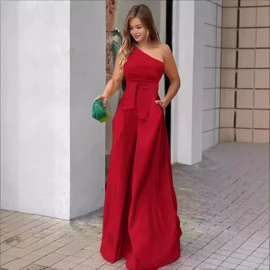 Dame Elegant Én-delt med asymmetrisk strop og flydende stof Stilla