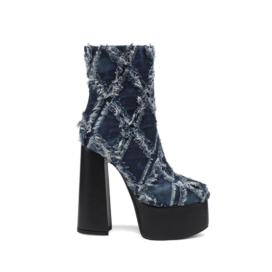 Femme Platform Ankelstøvler med distressed Denim-finish Stilla