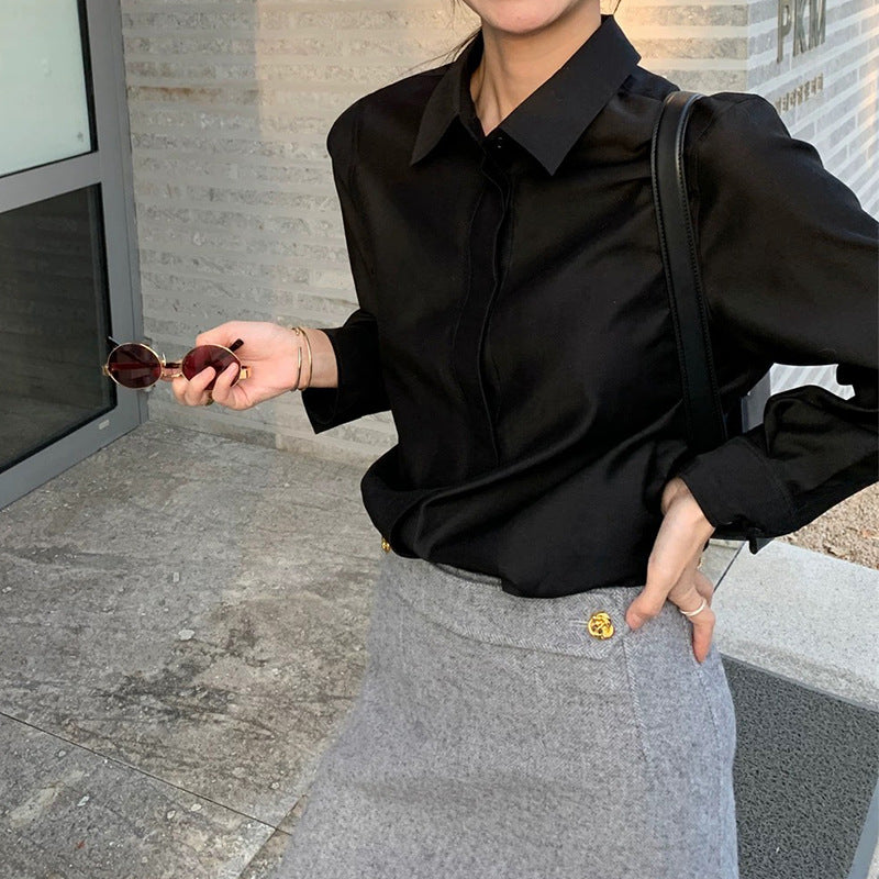 Dame elegant bluse med oversized ærmer og klassisk krave Stilla