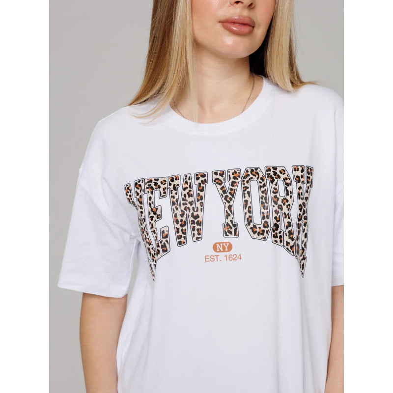 Dame afslappet T-shirt med iøjnefaldende New York leopardtrykt Stilla