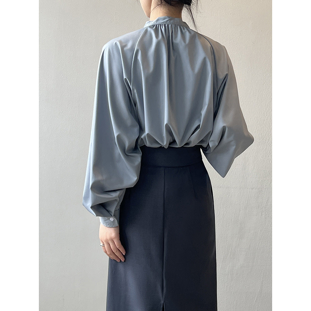 Dame elegant blouse med sløjfedetalje og fint satin-finish Stilla