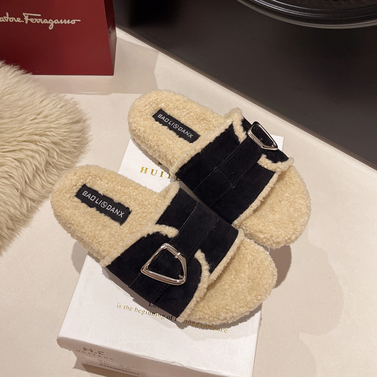 Femme Cozy Faux Fur Slide Sandaler Stilla