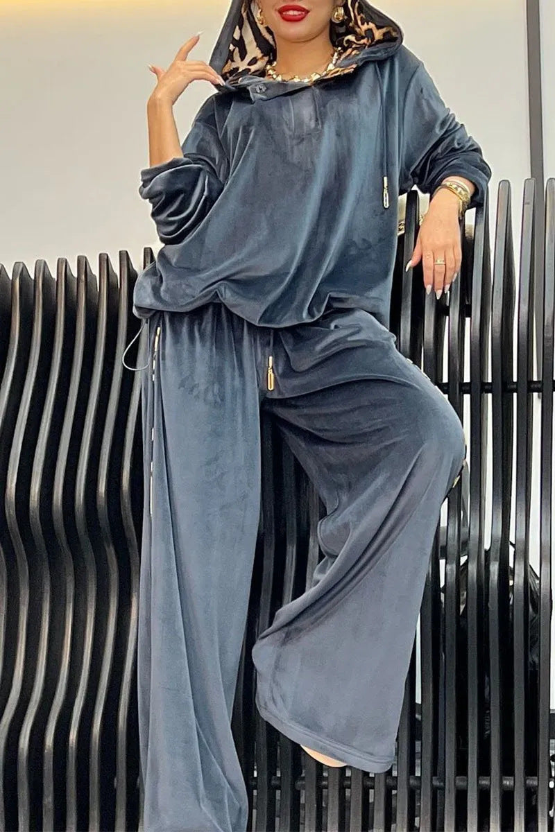 Dame elegant fritids-loungewear med hætte og bred pasform Stilla