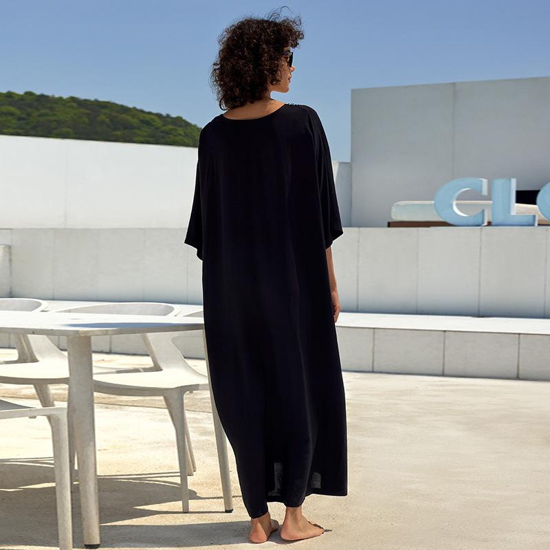 Dame elegant kaftan kjole med kunstnerisk påfuglemotiv Stilla