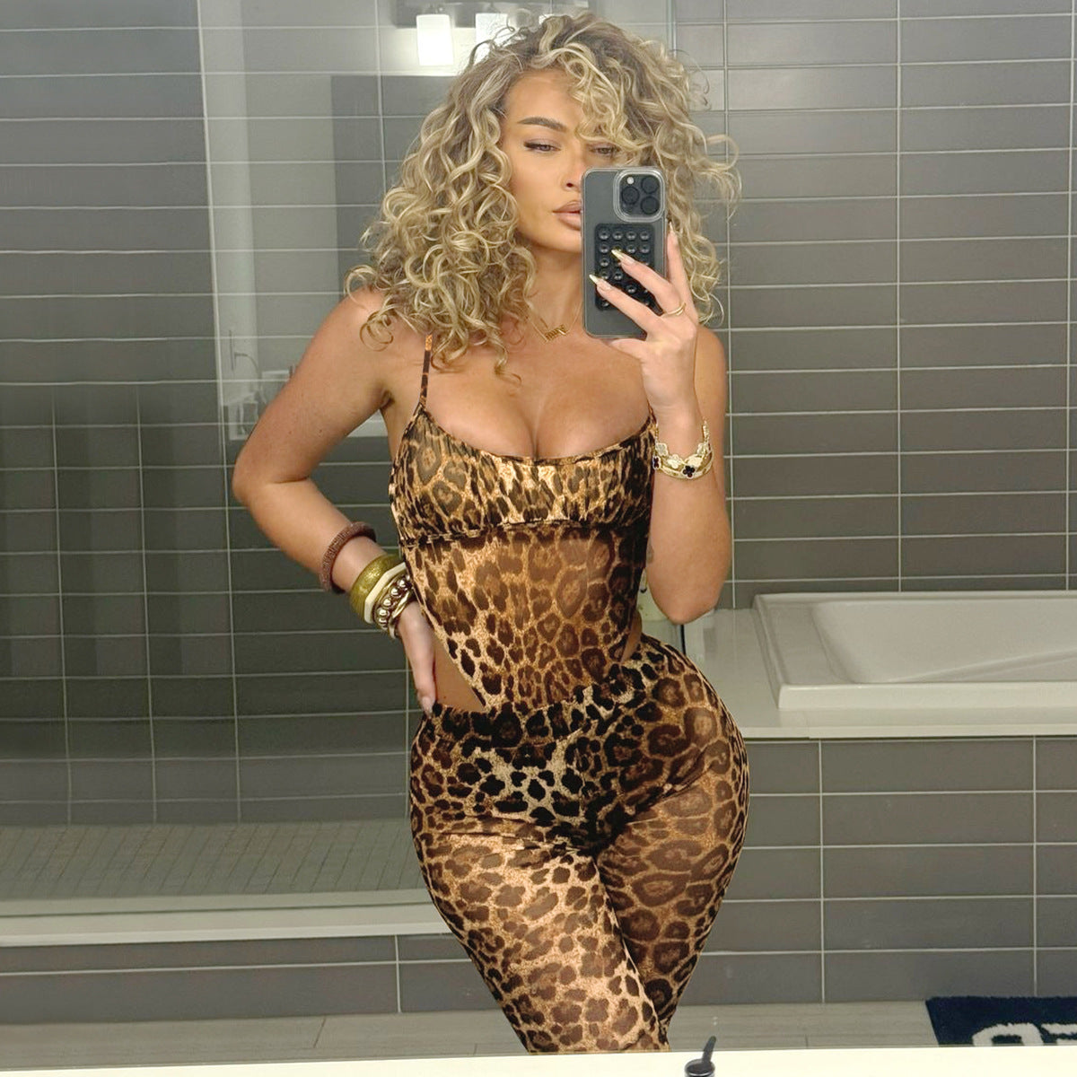 Dame Gennemsigtig Jumpsuit med Leopardsmønster og Flared-snit Stilla