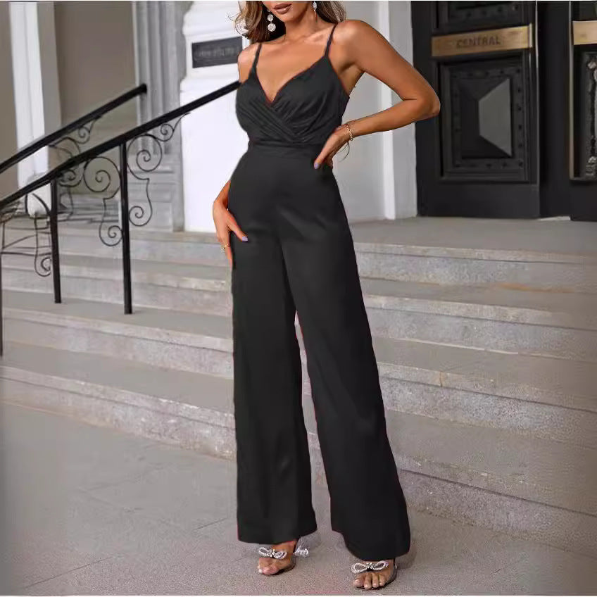Dame elegant jumpsuit med smalle stropper og en flydende pasform Stilla