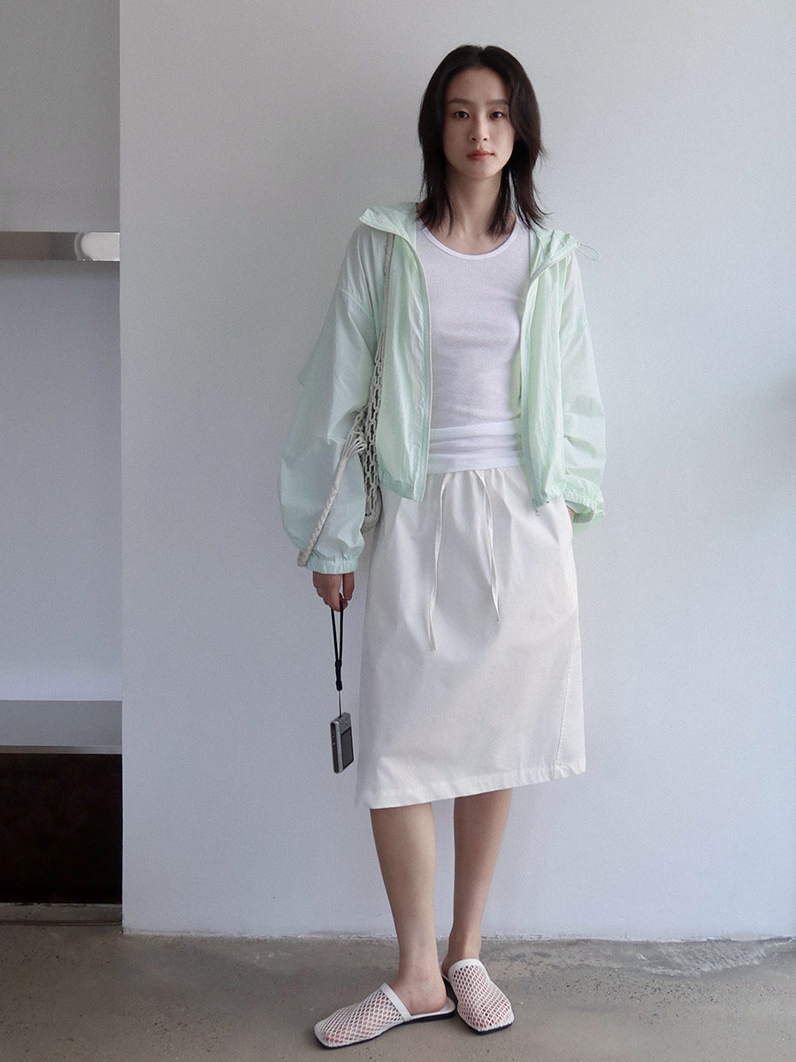 Dame afslappet sommernederdel med elastisk talje og sidelommer Stilla