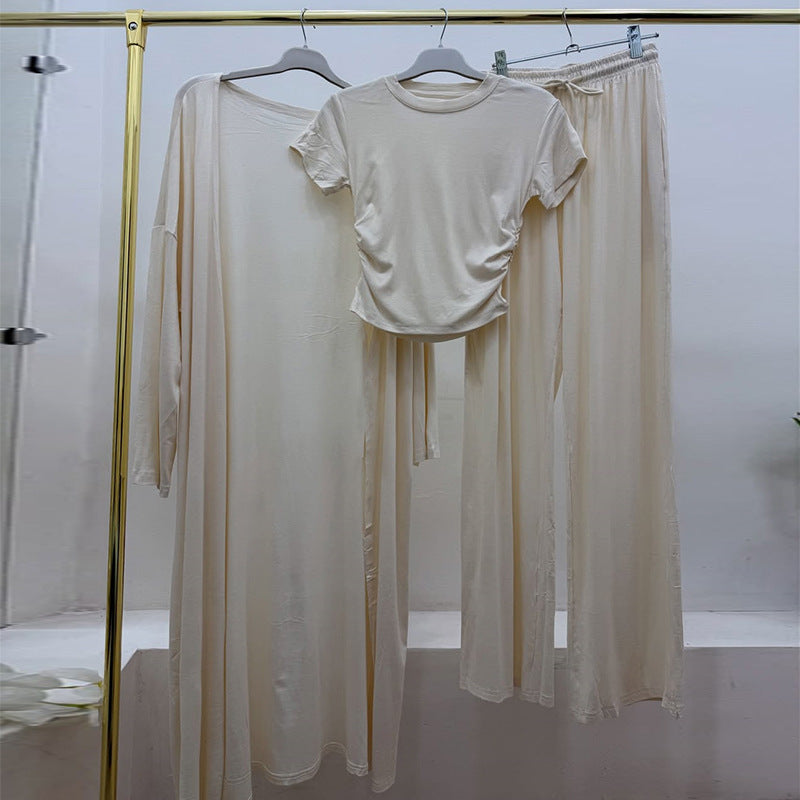 Dame afslappet lounge sæt med tætsiddende overdel og bredt bukseben Stilla