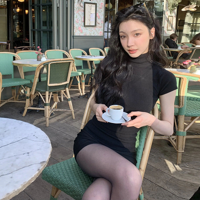 Dame cropped top og miniskørt sæt med figurformende snit Stilla