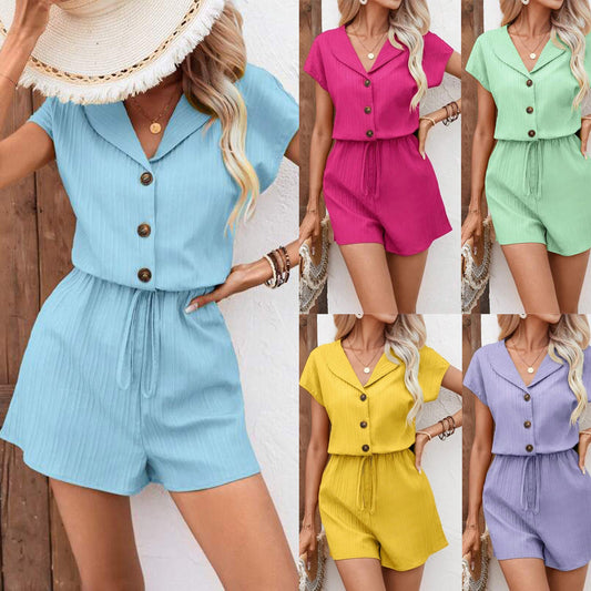 Dame jumpsuit med elegant snit og modiske knapdetaljer Stilla