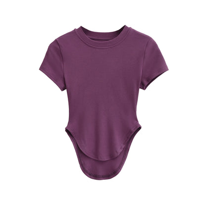 Dame figursyet kortærmet bodysuit med moderne schnitlinjer og raffinerede detaljer Stilla