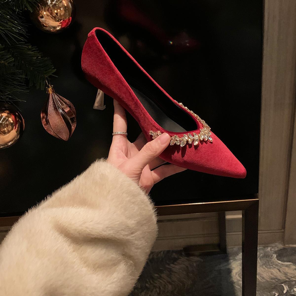 Dame elegant fløjl spidse hæle med rhinsten-accenter Stilla