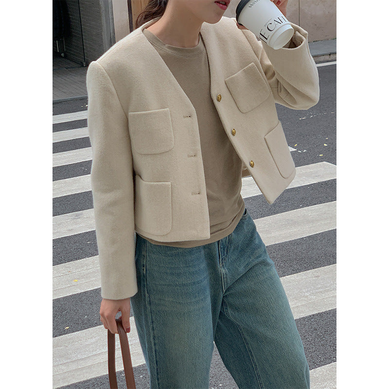 Dame afslappet blazerjakke med praktiske lommer og elegant krave Stilla