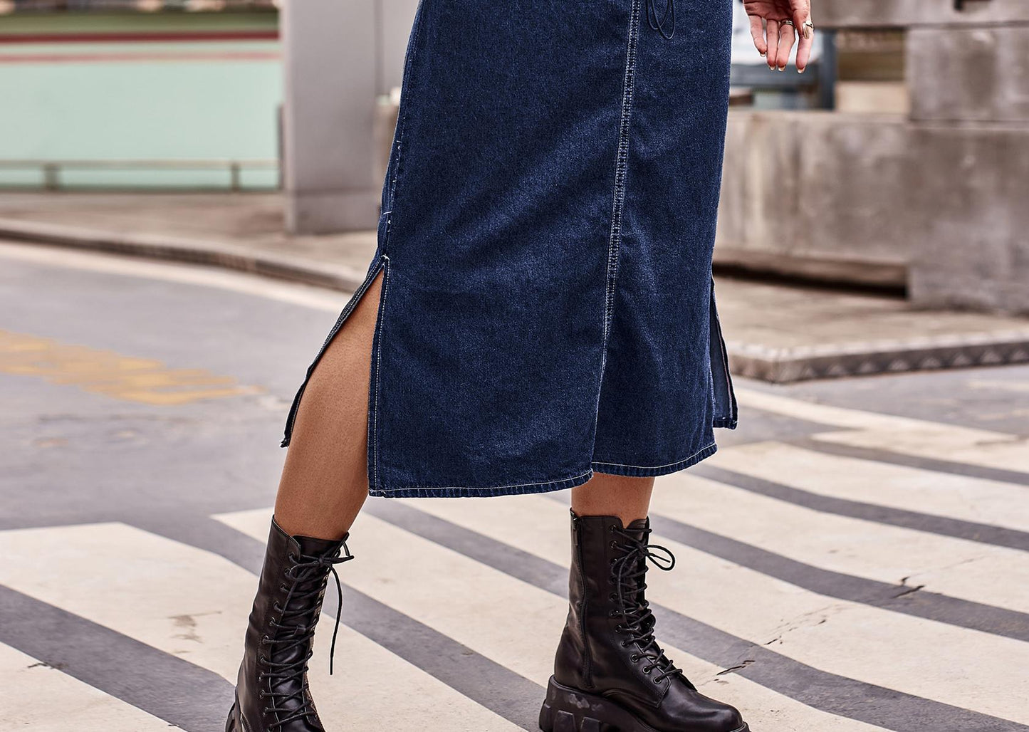 Dame Denim-Maxiskørt med sidelæg og praktiske lommer Stilla