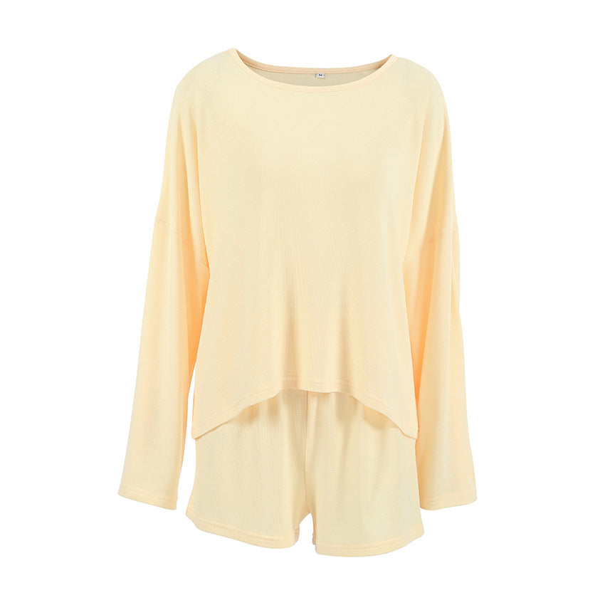 Dame afslappende lounge-sæt med oversized top og shorts Stilla