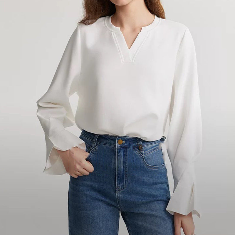 Dame elegant bluse med dyb V-udskæring og brede ærmer Stilla