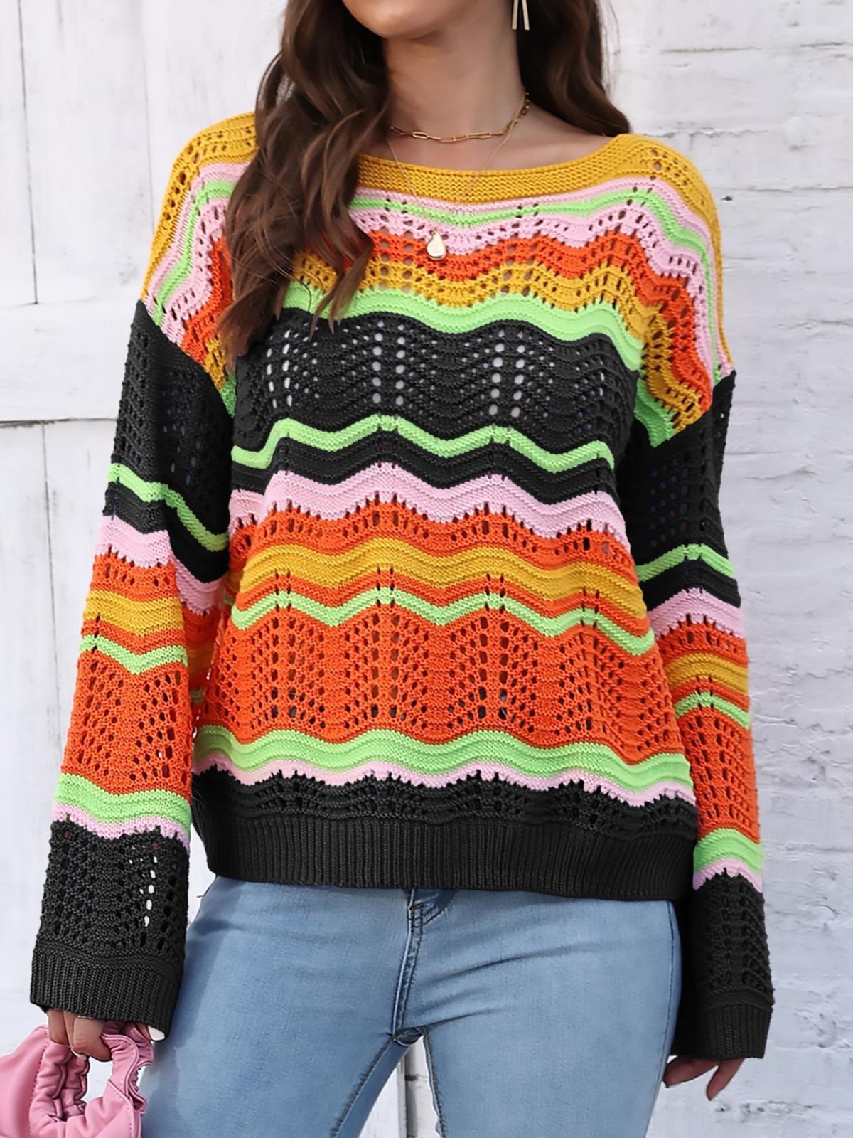 Dame afslappet ribstrikpullover med farverigt bølgemønster og løs pasform Stilla