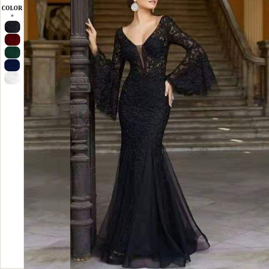 Dame Elegant Havfrue-aftenkjole med glitrende udsmykninger og vidt udsvajende ærmer Stilla