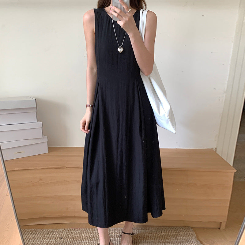 Dame afslappet maxikjole med svajet snit og elegant V-hals Stilla