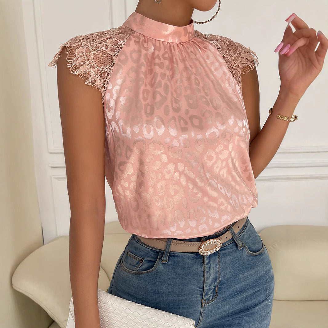 Dame dameskjorte med spidsærmer og skinnende leopardmønster Stilla