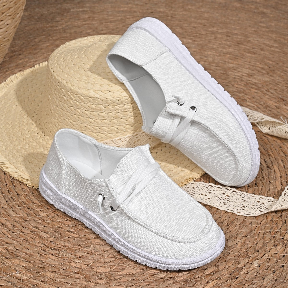 Dame afslappet fritidssko i minimalistisk design med elastiske snørebånd Stilla