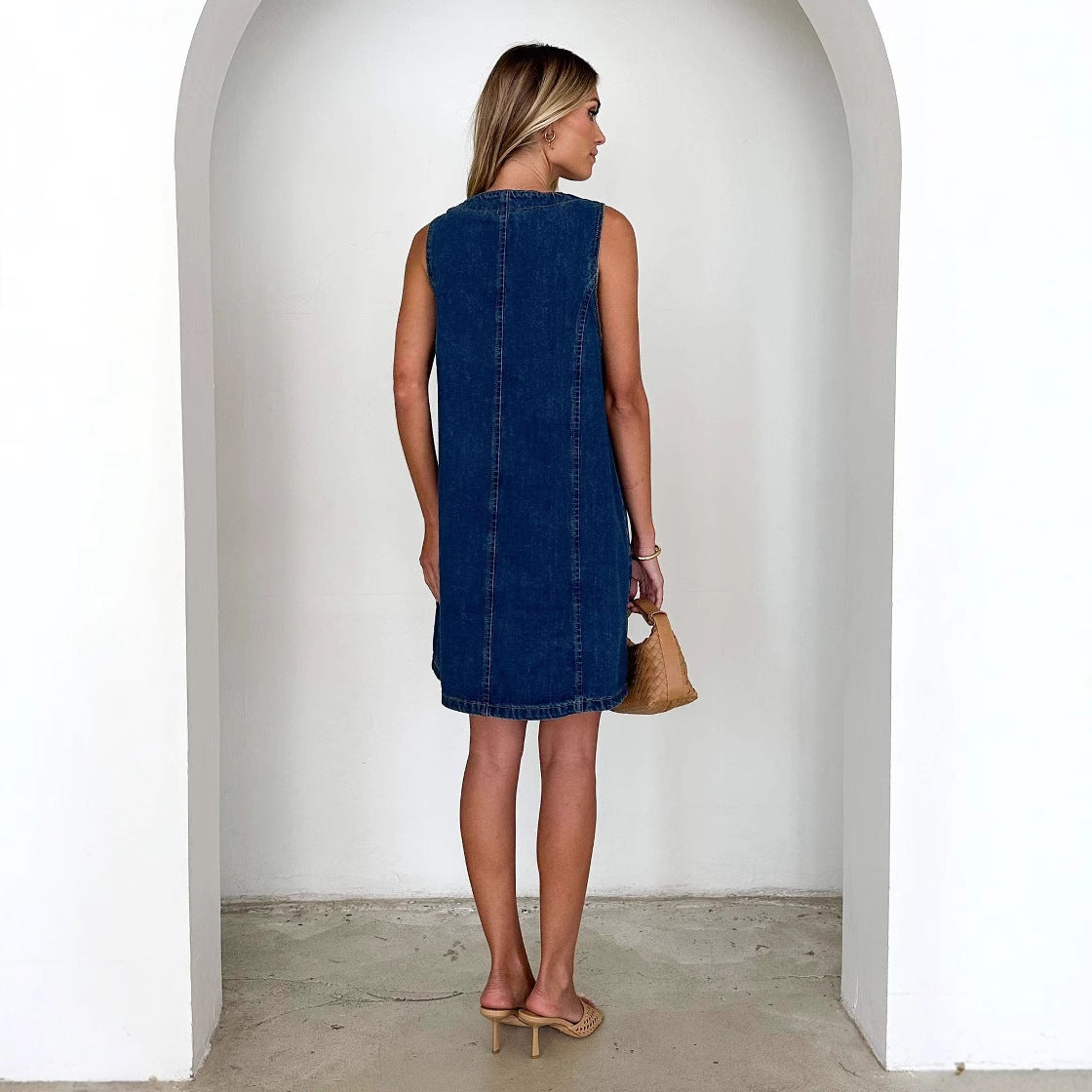 Dame Denim Kjole i moderne snit med knaplukning Stilla