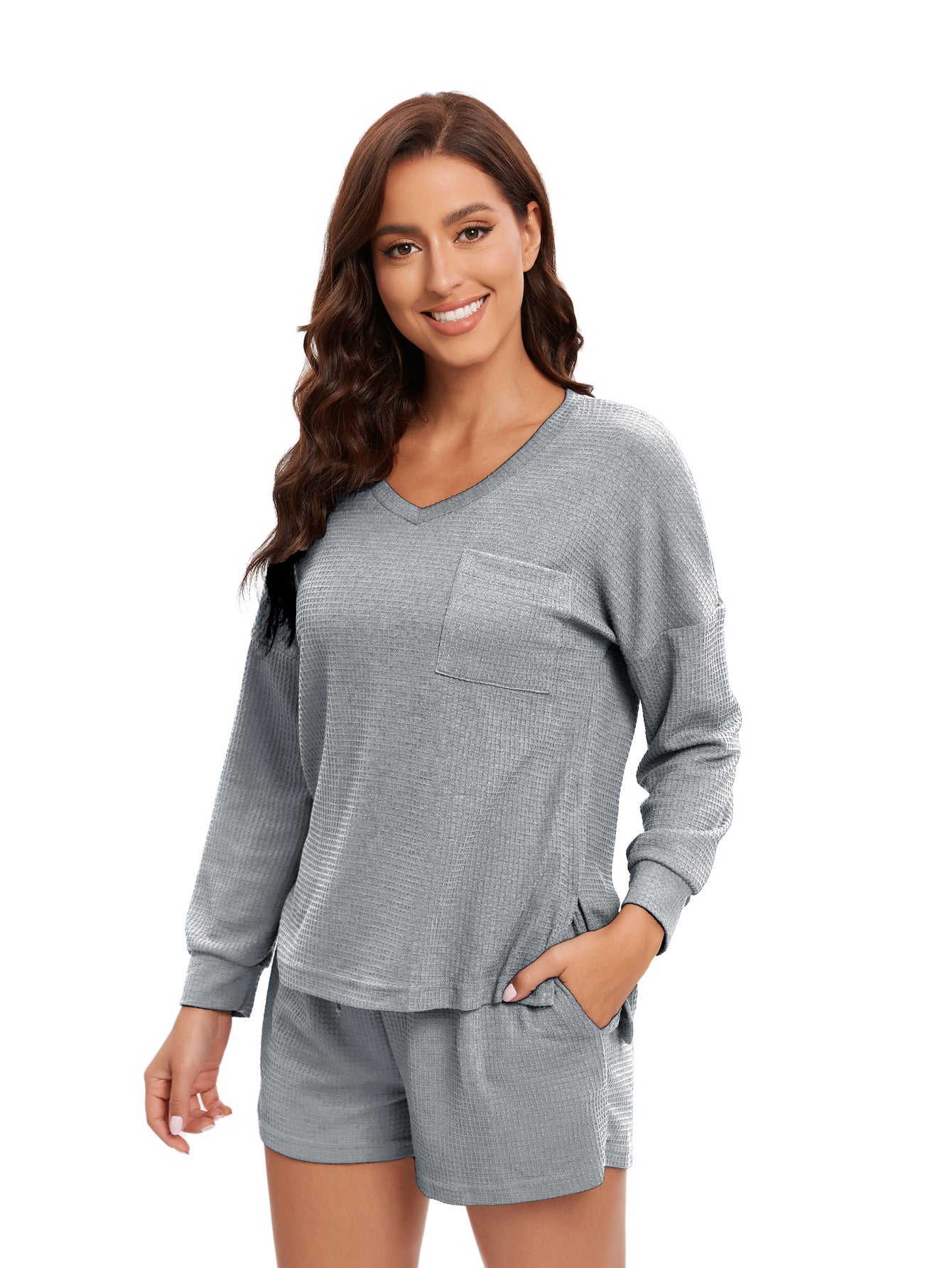 Dame afslappet pyjamasæt med langærmet overdel og short-design Stilla