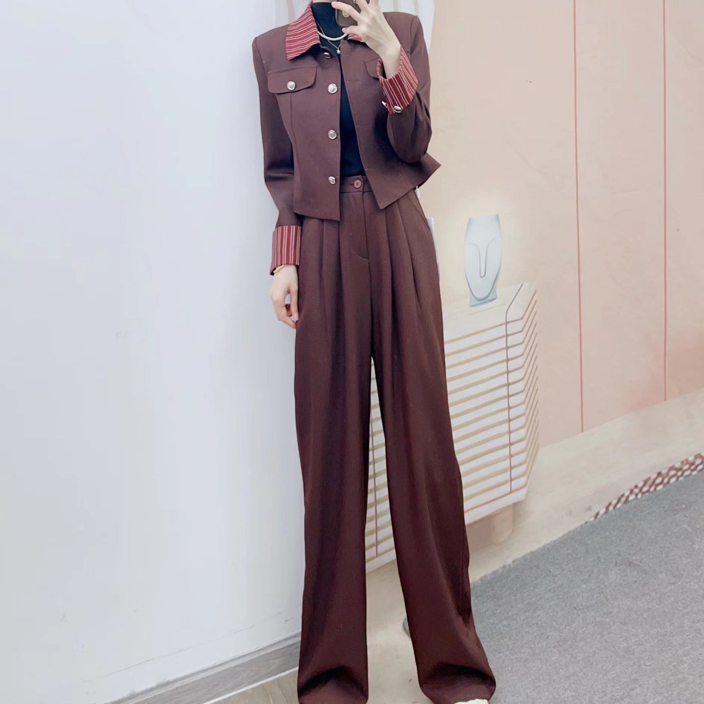 Dame Elegant Blazer-Bukse-Sæt med højtaljede bukser og moderne krave Stilla