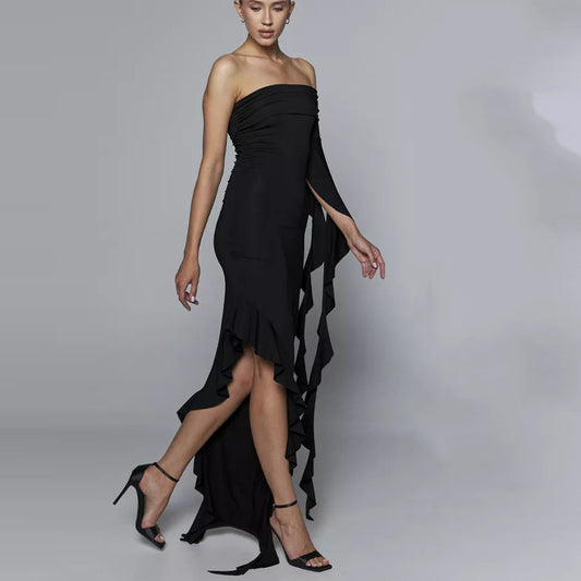 Dame elegant blyantskjorte med asymmetrisk udskæring og flæsedetaljer Stilla