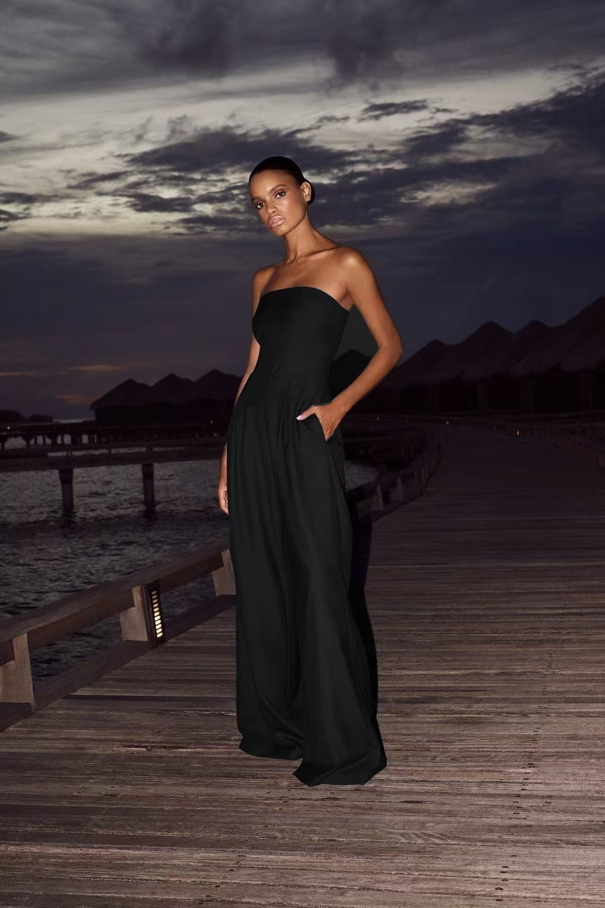 Dame jumpsuit med bredt ben Stilla