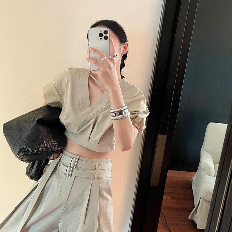 Dame cropped top med bred pasform og moderne detaljer Stilla