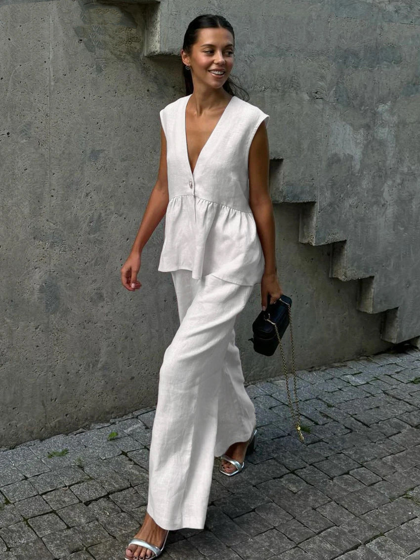 Dame luftig jumpsuit med elegant V-udskæring og taljering Stilla