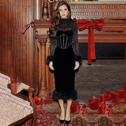 Dame Eksklusiv Satin-Korsetkjole med Fjerbesætning Stilla