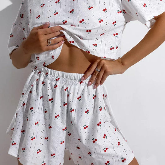 Dame afslappet og luftigt let kortærmet sæt med V-hals og hjertemotiv Stilla