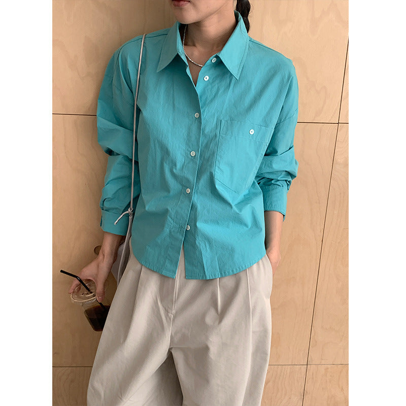 Dame cropped skjorte med moderne snit og praktiske detaljer Stilla