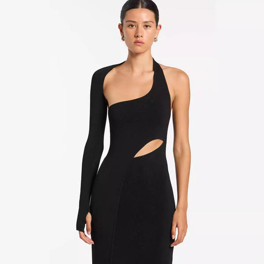 Dame Cut-Out Maxikjole med asymmetrisk design og en ærme Stilla