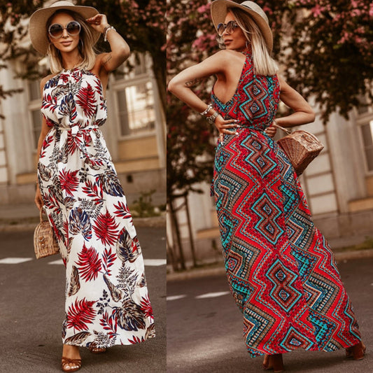 Dame afslappet sommerkjole med blomsteragtige accenter og taljering Stilla