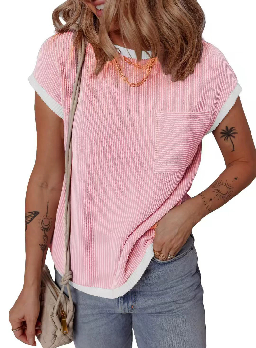 Dame afslappet kortærmet skjorte med fin ribstruktur og praktisk brystlomme Stilla