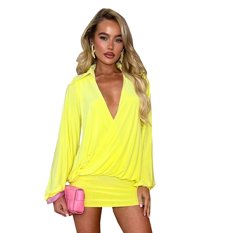 Dame Elegant indpakningsbluse med dyb v-halsudskæring og skulderdetaljer Stilla