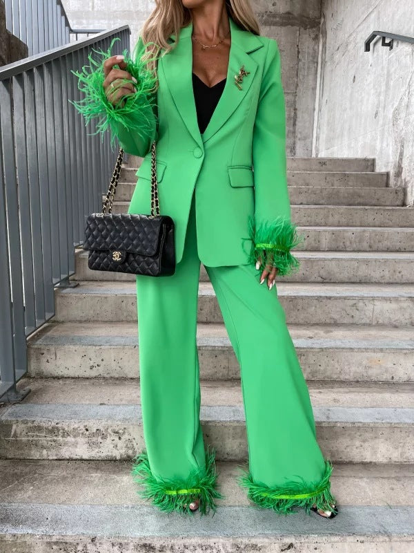 Dame elegant blazer-bukse-sæt med iøjnefaldende fjerkanter Stilla