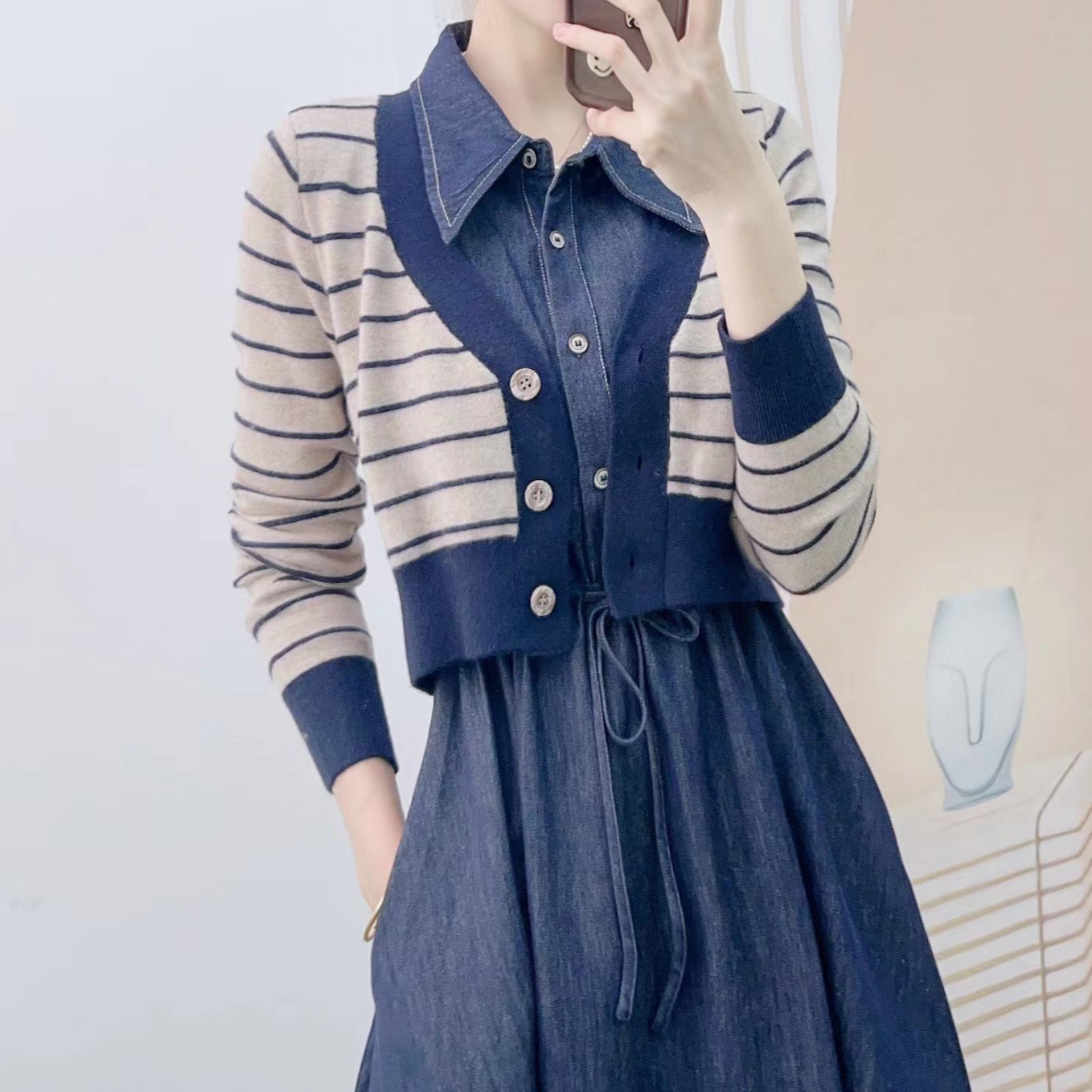 Dame Denim Maxikjole med kombineret Cardigan og taljerbar talje Stilla