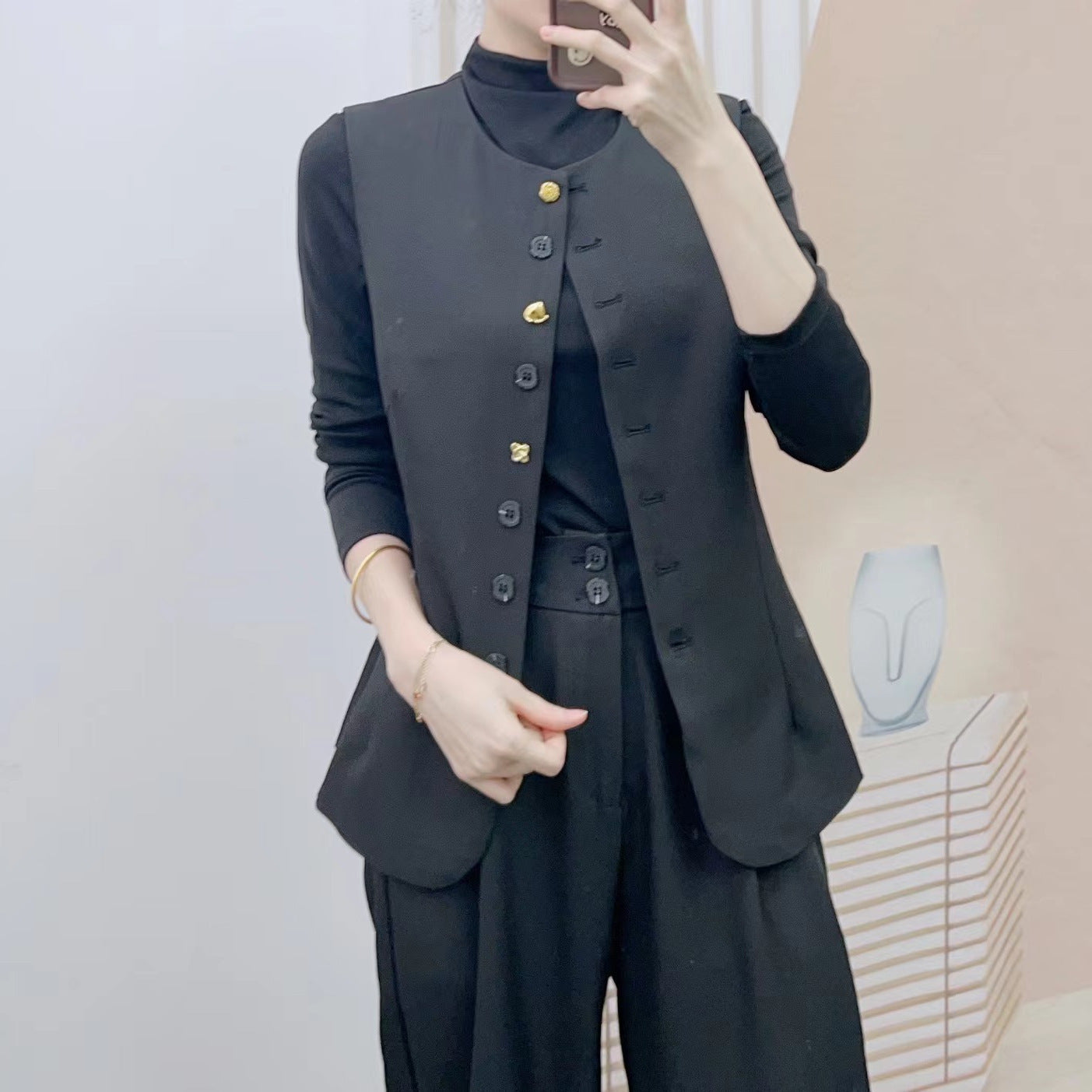 Dame Elegant Blazer-Bukser-Kombination med gyldne knapdetaljer og struktureret stof Stilla