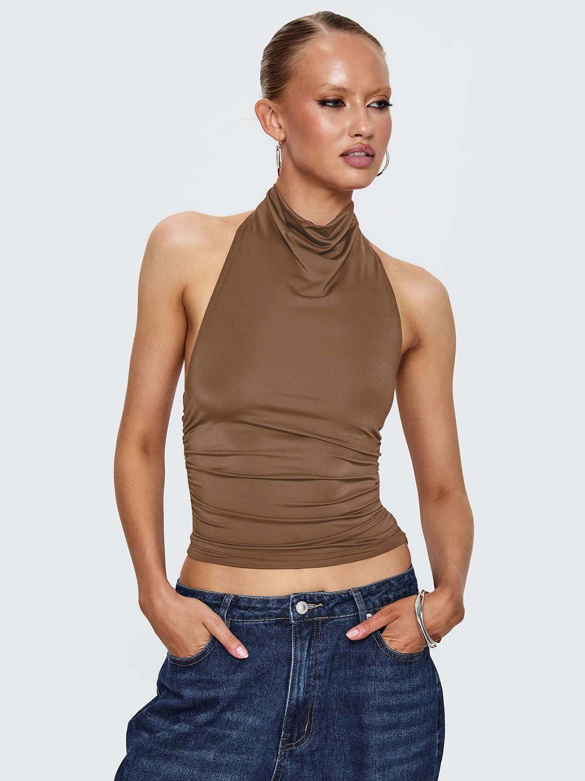 Dame afslappet crop-top med høj halsudskæring og dekorativ ruching Stilla